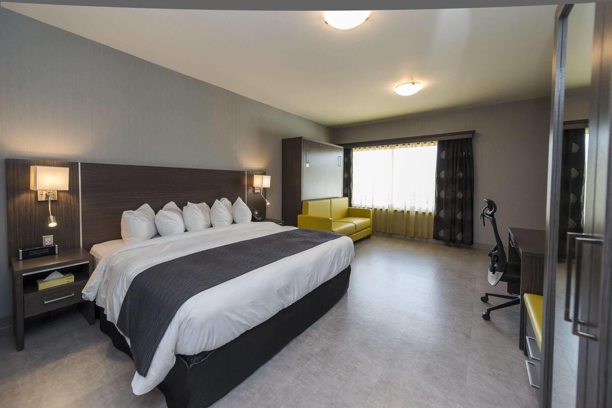Hotel & Suites Le Dauphin Drummondville Exterior photo